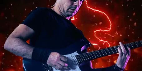 Javier Iglesias, el 'cirujano del sonido', se convierte en el séptimo fichaje de Finisterre para 202